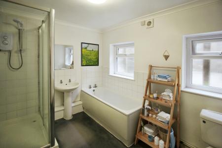 3 bedroom Terraced House to let in Park Street, Totterdown, Bristol, BS4