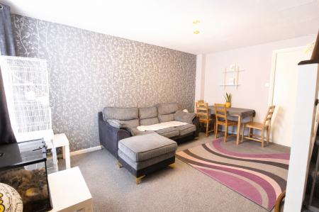 2 bedroom Semi-detached house to let in Courtlands, Bradley Stoke, Bristol, BS32