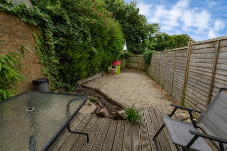 2 bedroom Semi-detached house to let in Courtlands, Bradley Stoke, Bristol, BS32