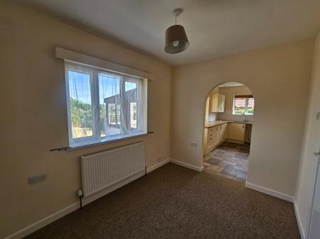 2 bedroom Detached bungalow to let in Greenhill Road, Sandford, BS25