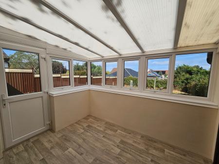 2 bedroom Detached bungalow to let in Greenhill Road, Sandford, BS25