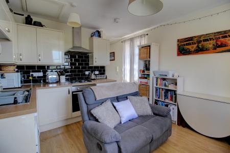 1 bedroom Flat to let in Dundridge Lane, St George, Bristol, BS5