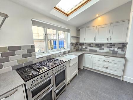 2 bedroom Cottage to let in Broad Street, Wrington, BS40