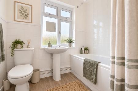 2 bedroom Flat to let in Axbridge Road, Knowle, Bristol, BS4