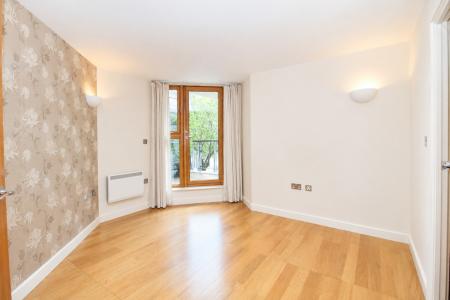 2 bedroom Flat to let in Hotwell Road, City Centre, Bristol, BS8