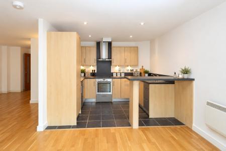 2 bedroom Flat to let in Hotwell Road, City Centre, Bristol, BS8