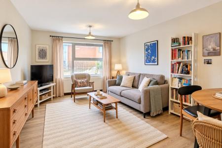 2 bedroom Flat to let in Talavera Close, Old Market, Bristol, BS2