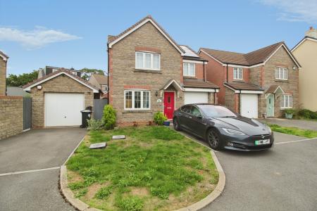 Hollyhock Lane, Emersons Green, Bristol, BS16
