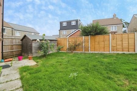 4 bedroom Detached house to let in Hollyhock Lane, Emersons Green, Bristol, BS16
