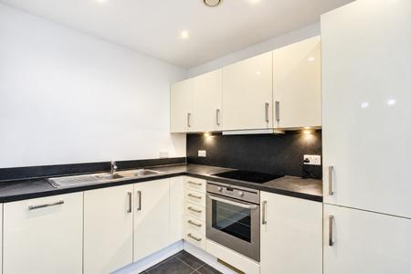 1 bedroom Flat to let in Deanery Road, City Centre, Bristol, BS1