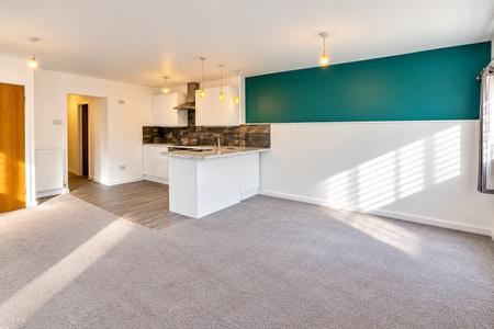 3 bedroom Flat to let in Moorland Street, Axbridge, BS26