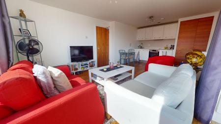 2 bedroom Flat for sale in Altair House, Cardiff Bay, Cardiff, CF10