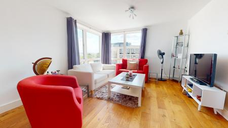 2 bedroom Flat for sale in Altair House, Cardiff Bay, Cardiff, CF10