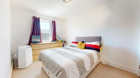 2 bedroom Flat for sale in Altair House, Cardiff Bay, Cardiff, CF10
