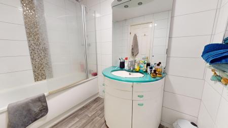 2 bedroom Flat for sale in Beaufort Court, Atlantic Wharf, Cardiff, CF10