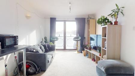 2 bedroom Flat for sale in Beaufort Court, Atlantic Wharf, Cardiff, CF10