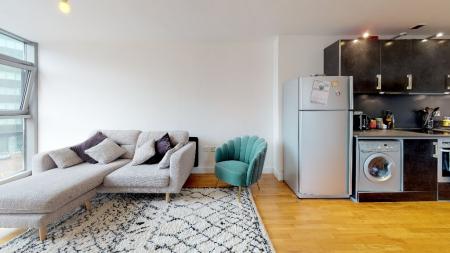 2 bedroom Flat for sale in Altolusso, Cardiff, CF10