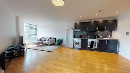 2 bedroom Flat for sale in Altolusso, Cardiff, CF10