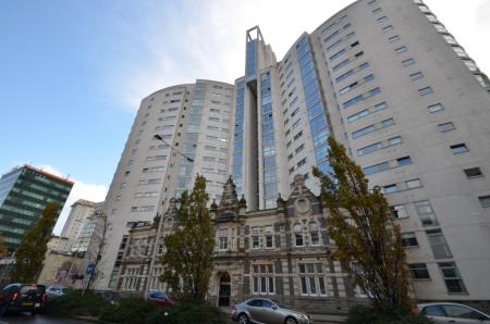 2 bedroom Flat for sale in Bute Terrace, Cardiff, CF10