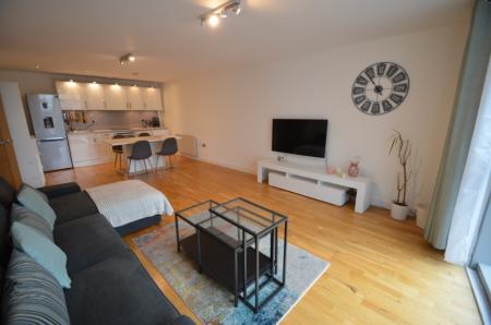 2 bedroom Flat for sale in Bute Terrace, Cardiff, CF10