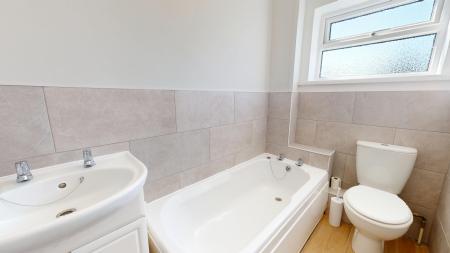 2 bedroom Flat for sale in Carew Court, Whitchurch, Cardiff, CF14