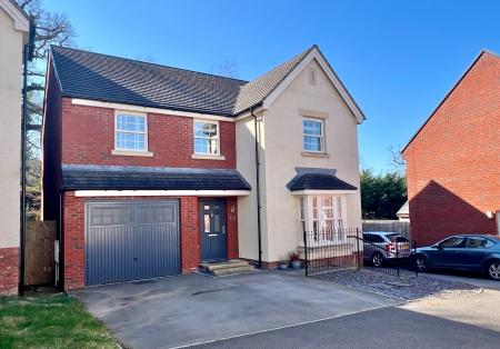 4 bedroom Detached house for sale in Clos Derwen, Dinas Powys, CF64