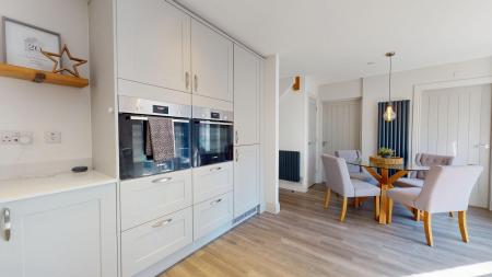 4 bedroom Detached house for sale in Clos Derwen, Dinas Powys, CF64