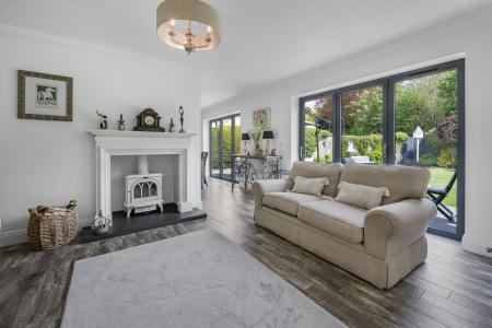 3 bedroom Detached house for sale in Coed Ceirios, Rhiwbina, Cardiff, CF14