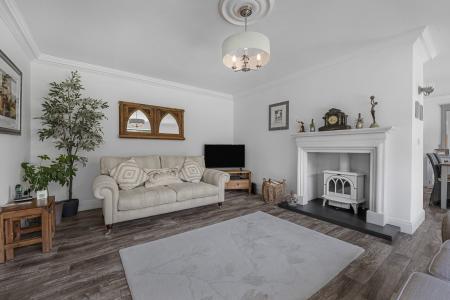 3 bedroom Detached house for sale in Coed Ceirios, Rhiwbina, Cardiff, CF14