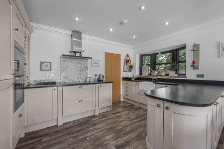 3 bedroom Detached house for sale in Coed Ceirios, Rhiwbina, Cardiff, CF14