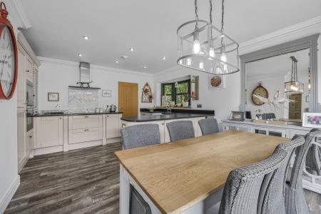 3 bedroom Detached house for sale in Coed Ceirios, Rhiwbina, Cardiff, CF14