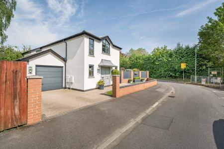3 bedroom Detached house for sale in Coed Ceirios, Rhiwbina, Cardiff, CF14