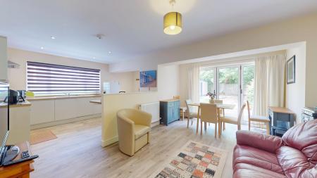 3 bedroom Semi-detached bungalow for sale in Gron Ffordd, Rhiwbina, Cardiff, CF14