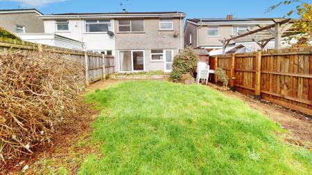 3 bedroom Semi-detached house for sale in Gelli Deg, Rhiwbina, Cardiff, CF14