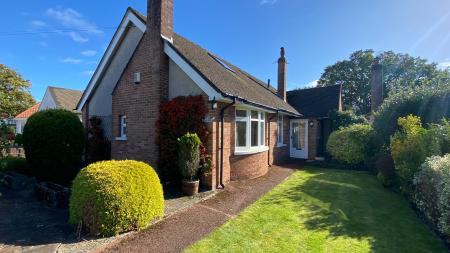 5 bedroom Detached bungalow for sale in Heol Iscoed, Rhiwbina, Cardiff, CF14