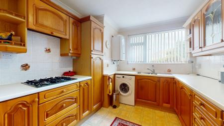 2 bedroom Flat for sale in Heol Lewis, Rhiwbina, Cardiff, CF14