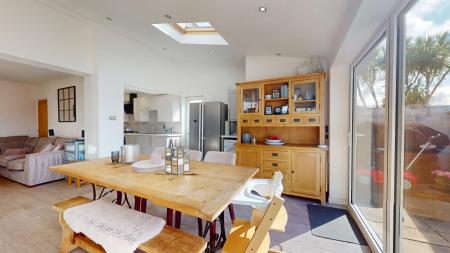 3 bedroom Terraced House for sale in Lon y Celyn, Whitchurch, Cardiff, CF14