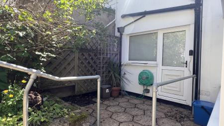 3 bedroom Semi-detached house for sale in Old Vicarage Close, Llanishen, Cardiff, CF14