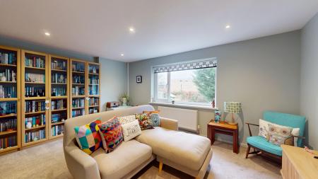 2 bedroom Maisonette for sale in Pen y Dre, Rhiwbina, Cardiff, CF14
