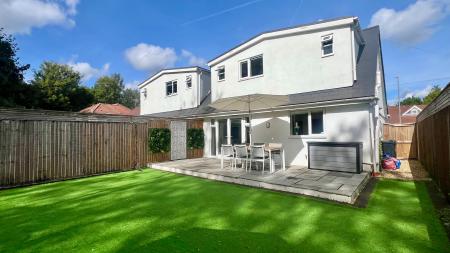 3 bedroom Semi-detached bungalow for sale in Pen Y Dre, Rhiwbina, Cardiff, CF14