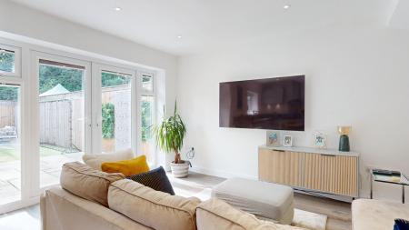 3 bedroom Semi-detached bungalow for sale in Pen Y Dre, Rhiwbina, Cardiff, CF14