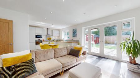 3 bedroom Semi-detached bungalow for sale in Pen Y Dre, Rhiwbina, Cardiff, CF14