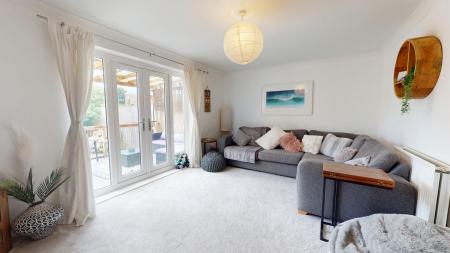2 bedroom Ground floor maisonette for sale in PenyDre, Rhiwbina, Cardiff, CF14