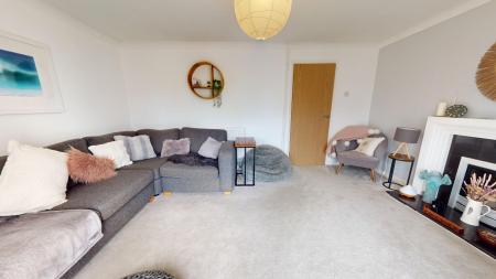 2 bedroom Ground floor maisonette for sale in PenyDre, Rhiwbina, Cardiff, CF14