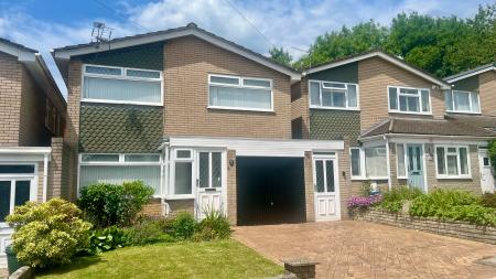 4 bedroom Detached house for sale in Rhos Llan, Rhiwbina, Cardiff, CF14