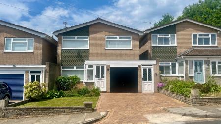 4 bedroom Detached house for sale in Rhos Llan, Rhiwbina, Cardiff, CF14