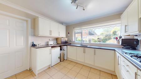 4 bedroom Detached house for sale in Rhos Llan, Rhiwbina, Cardiff, CF14