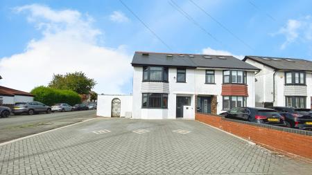 5 bedroom Semi-detached house for sale in Tyn y Parc Road, Rhiwbina, Cardiff, CF14