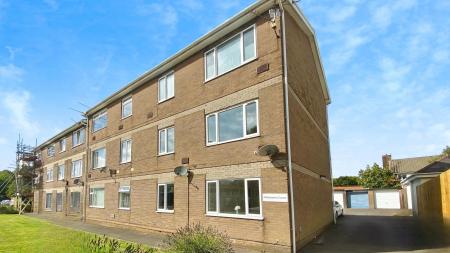 1 bedroom Flat for sale in Tyn Y Parc Road, Rhiwbina, Cardiff, CF14