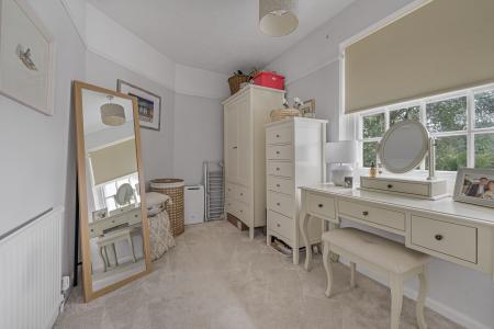 4 bedroom Semi-detached house for sale in Lon Isa, Rhiwbina, Cardiff, CF14